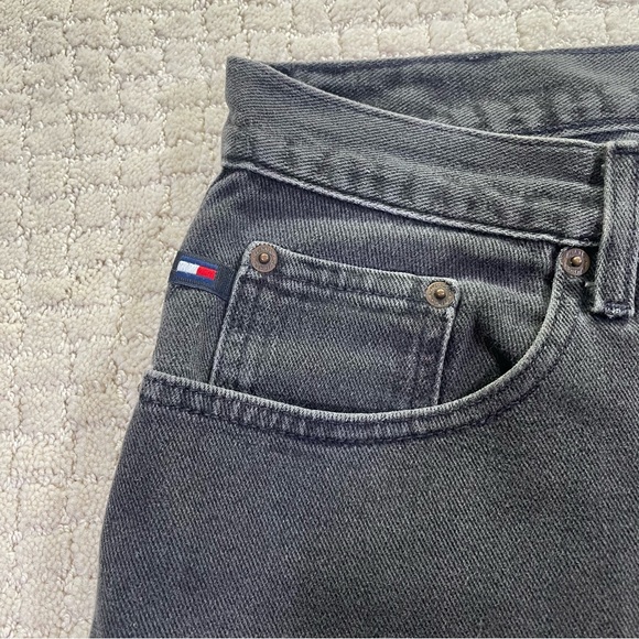 Vintage Tommy Hilfiger Shorts Mens 30 Black Denim Cotton Casual - Picture 3 of 7